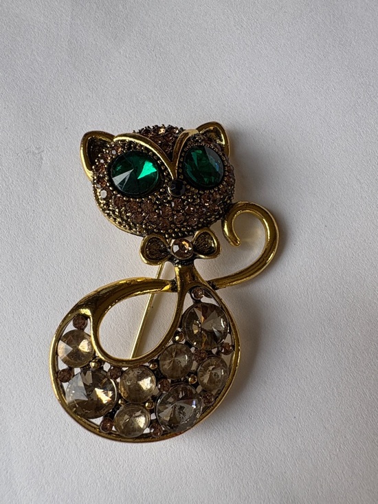 Jewelry - Gold-Tone Cat Brooch with Green Crystal Eyes